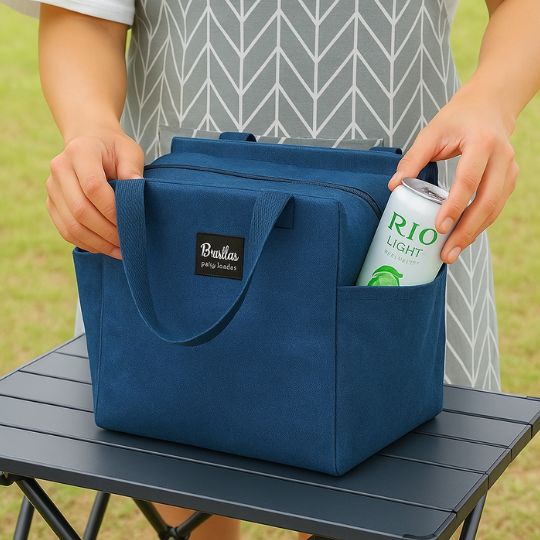 Présentation lunch bag bleu avec poche latéral