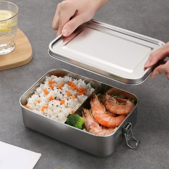 lunch-box-dans-boite-en-aluminium