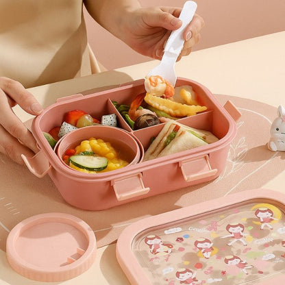 femme mangeant son repas de sa boite à gouter