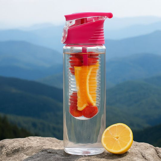 présentation d'une gourde en plastique rose avec citron