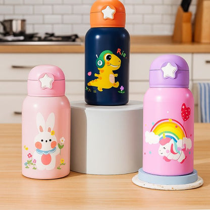 3 gourde isotherme enfant sur un comptoir