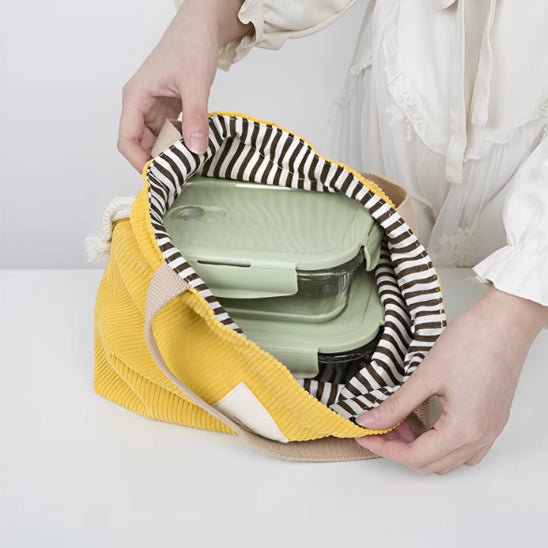 lunch-bag-jaune-ouvert-avec-boites