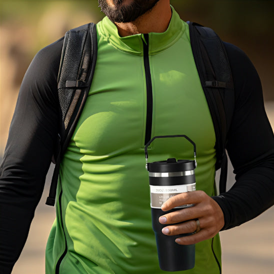 mug-isotherme-et-homme-sportif