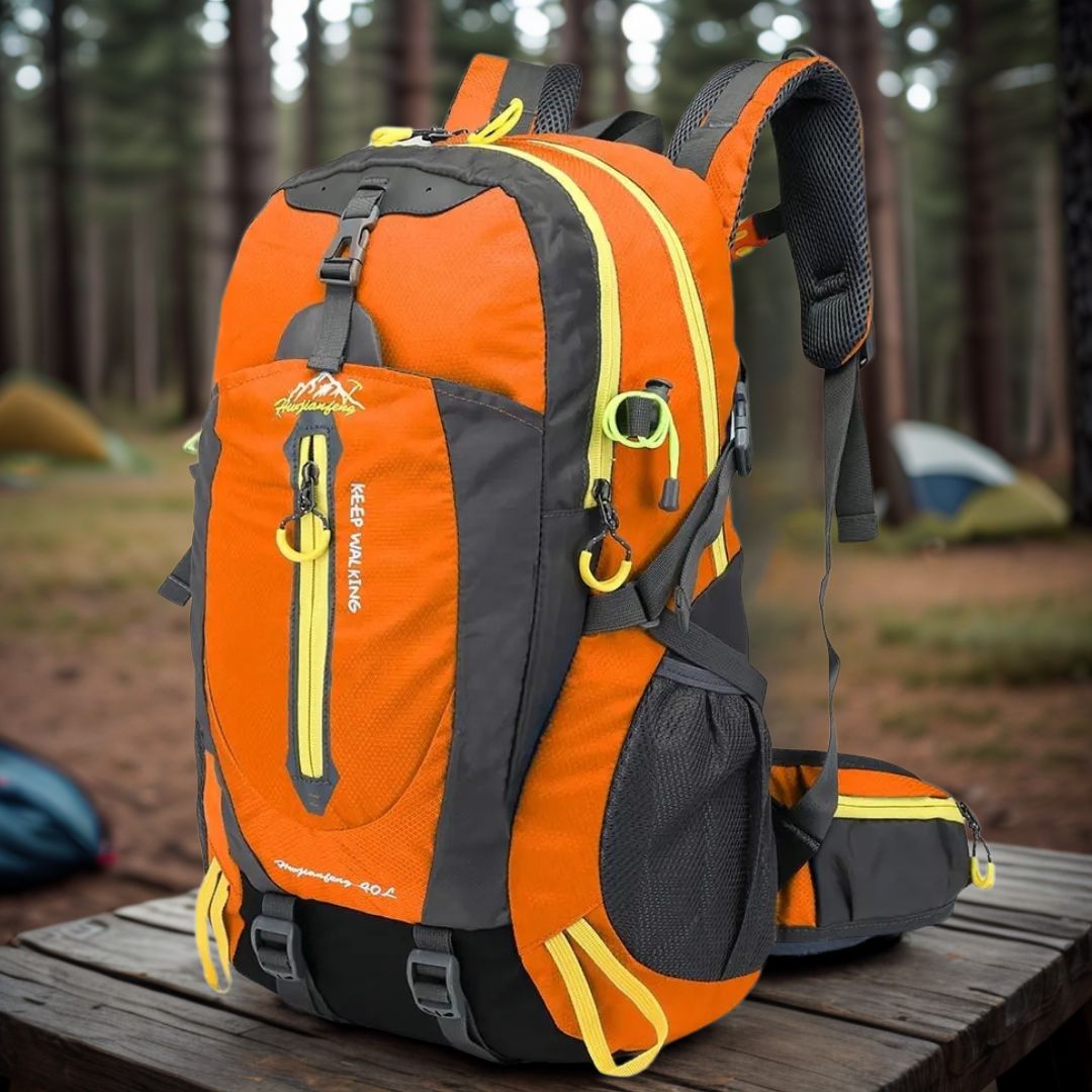 sac-a-dos-40l-orange-en-camping