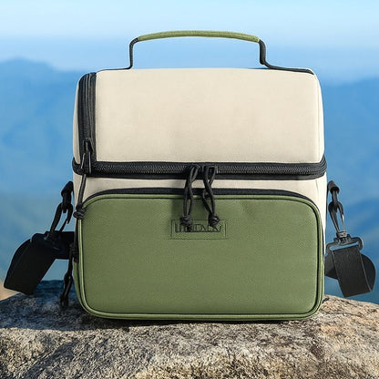 présentation d'un sac glacière vert et blanc en plein air