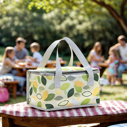 sac-isotherme-couleur-feuille-sur-table