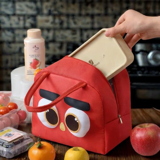 sac-isotherme-enfant-rouge-ouvert-avec-lunch-box