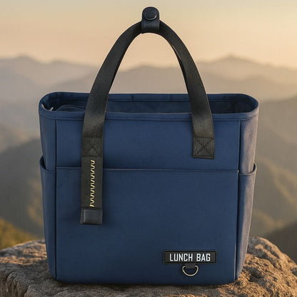 un sac thermique bleu en plein air